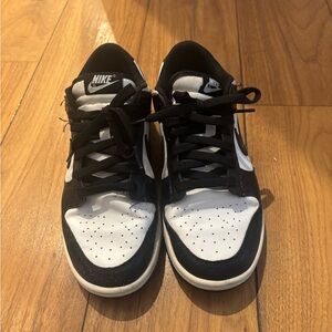 Nike Dunks Panda Black and White Sneakers